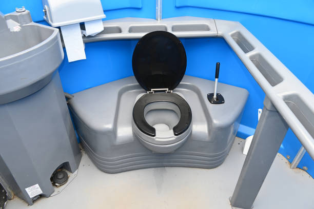 Best Porta potty services near me  in Copiague, NY